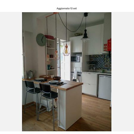 Casa da Tia Adozinda Apartment Lisbon Bagian luar foto