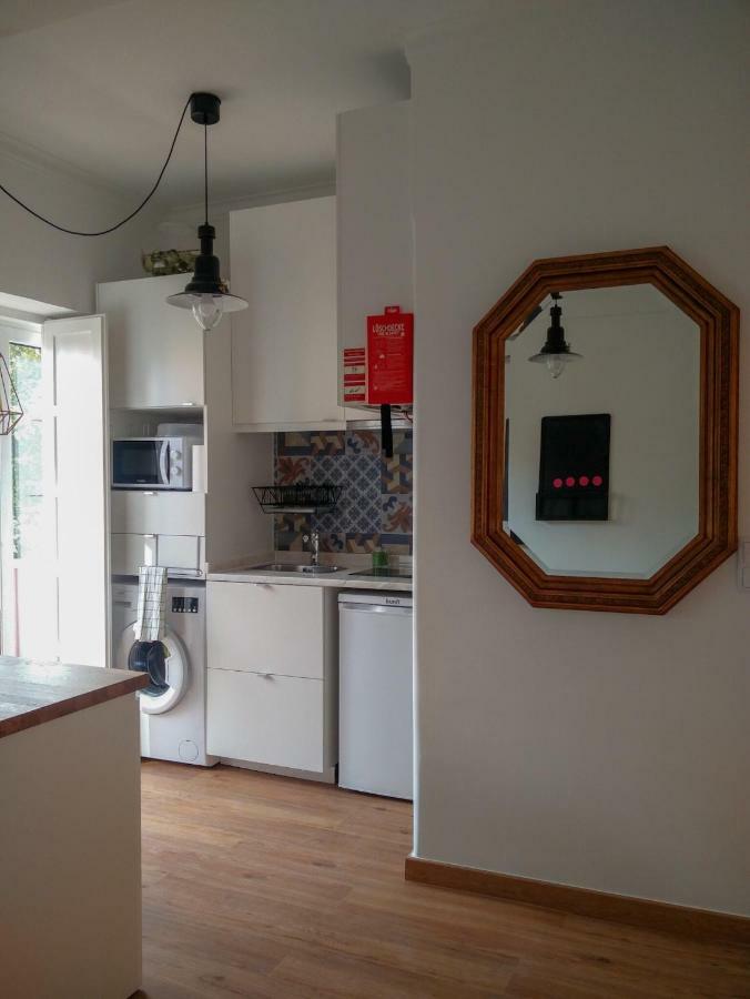 Casa da Tia Adozinda Apartment Lisbon Bagian luar foto